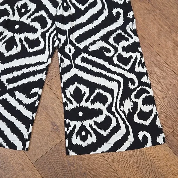 ANTHROPOLOGIE CONSTANCE BLACK AND WHITE WIDE LEG OVERALLS SIZE MED.   #7354 - Picture 4 of 10